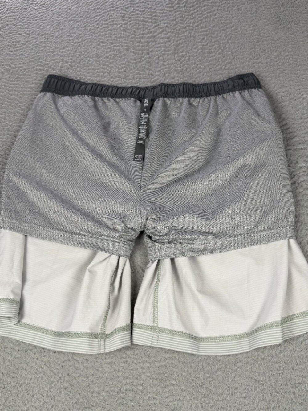 Vuori Kore Shorts Mens Medium Multicolor Striped Lined Drawstrings Athletic Gym - Picture 4 of 11